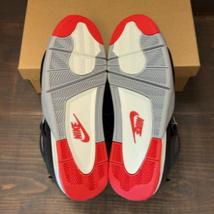 Jordan 4 Retro Bred Reimagined Size 12 - aux