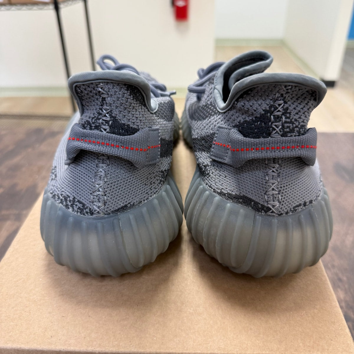 adidas Yeezy Boost 350 V2 Beluga 2.0 Size 12 (Pre-Owned) - Image 3