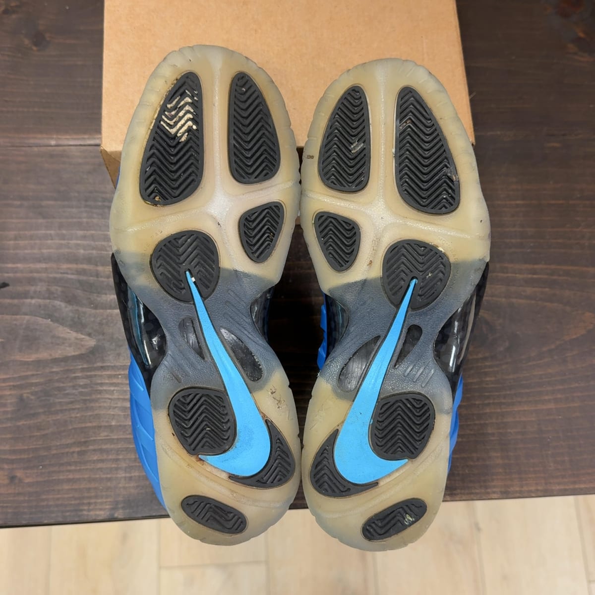 Nike Air Foamposite One University Blue (GS) Size 7Y (Pre-Owned) - aux