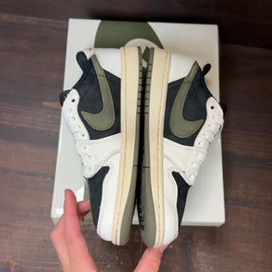 Jordan 1 Retro Low OG SP Travis Scott Olive (Women's) - Image 4