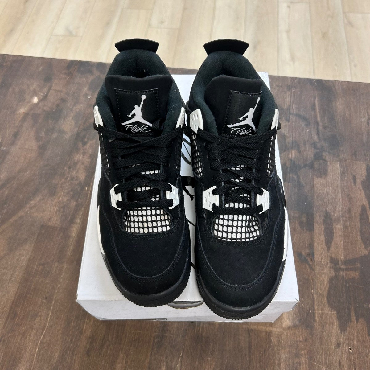 Jordan 4 Retro White Thunder (GS) - Image 2