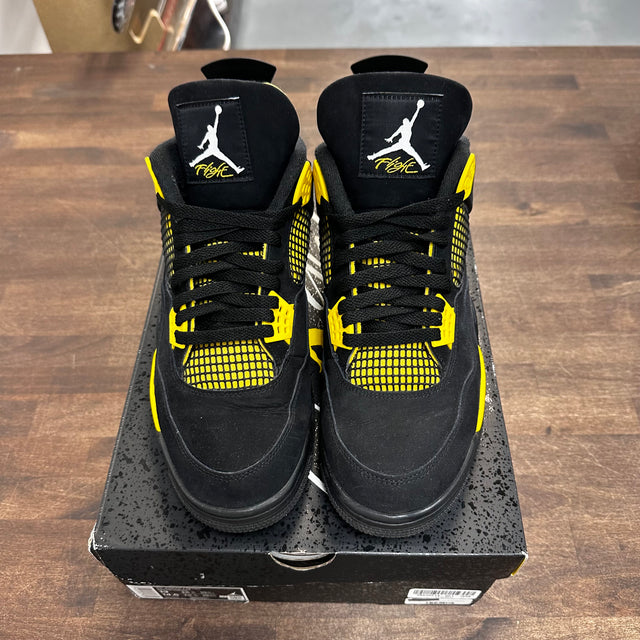 Yellow Thunder Jordan 4 (USED)
