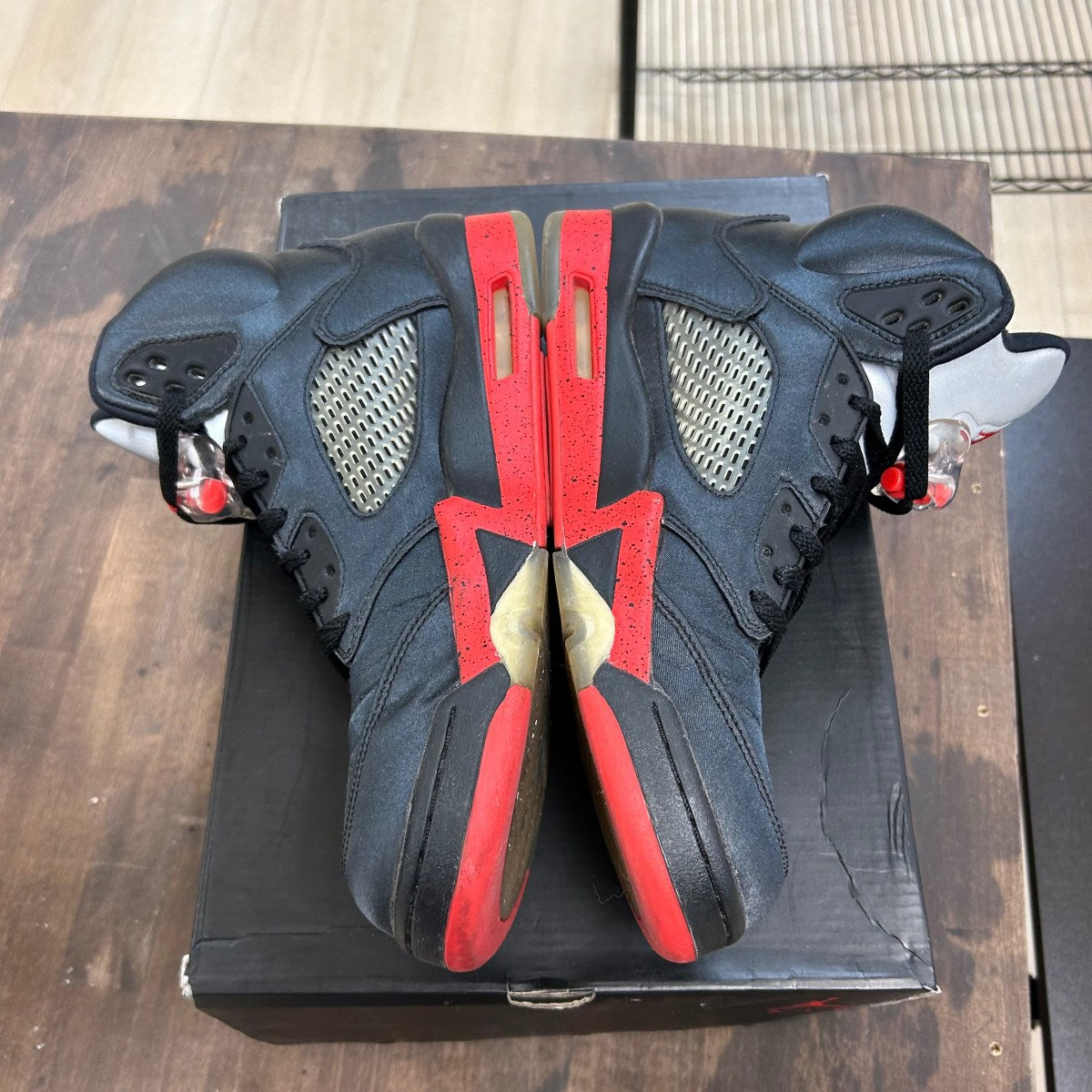 Jordan 5 Retro Satin Bred - Image 3
