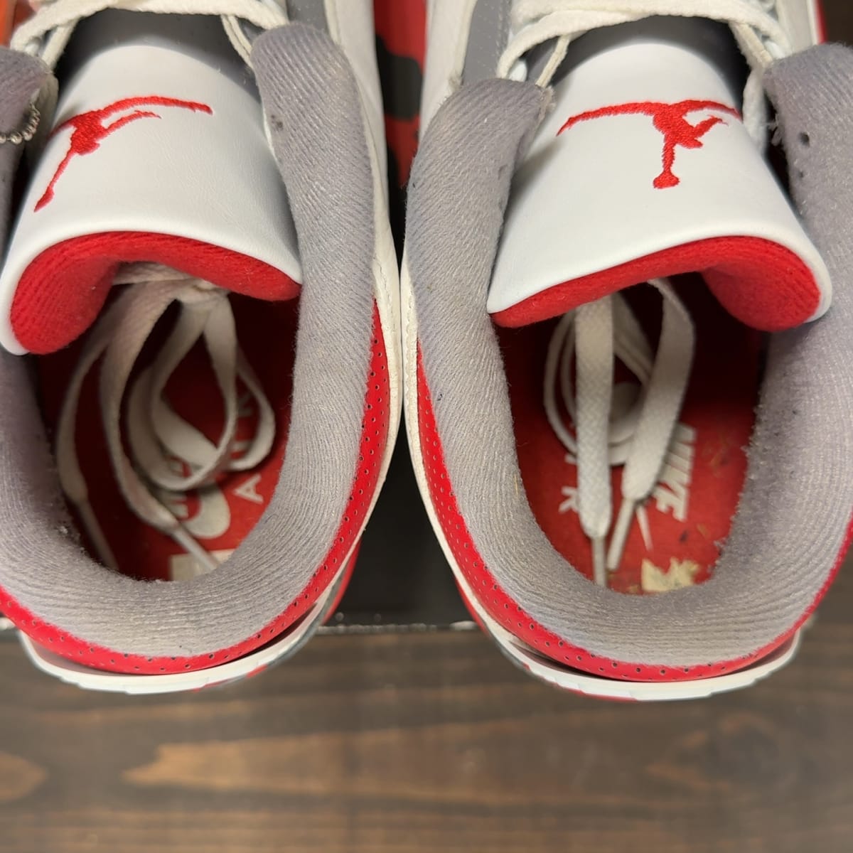 Jordan 3 Retro Fire Red (2022) Size 11 (Pre-Owned) - aux