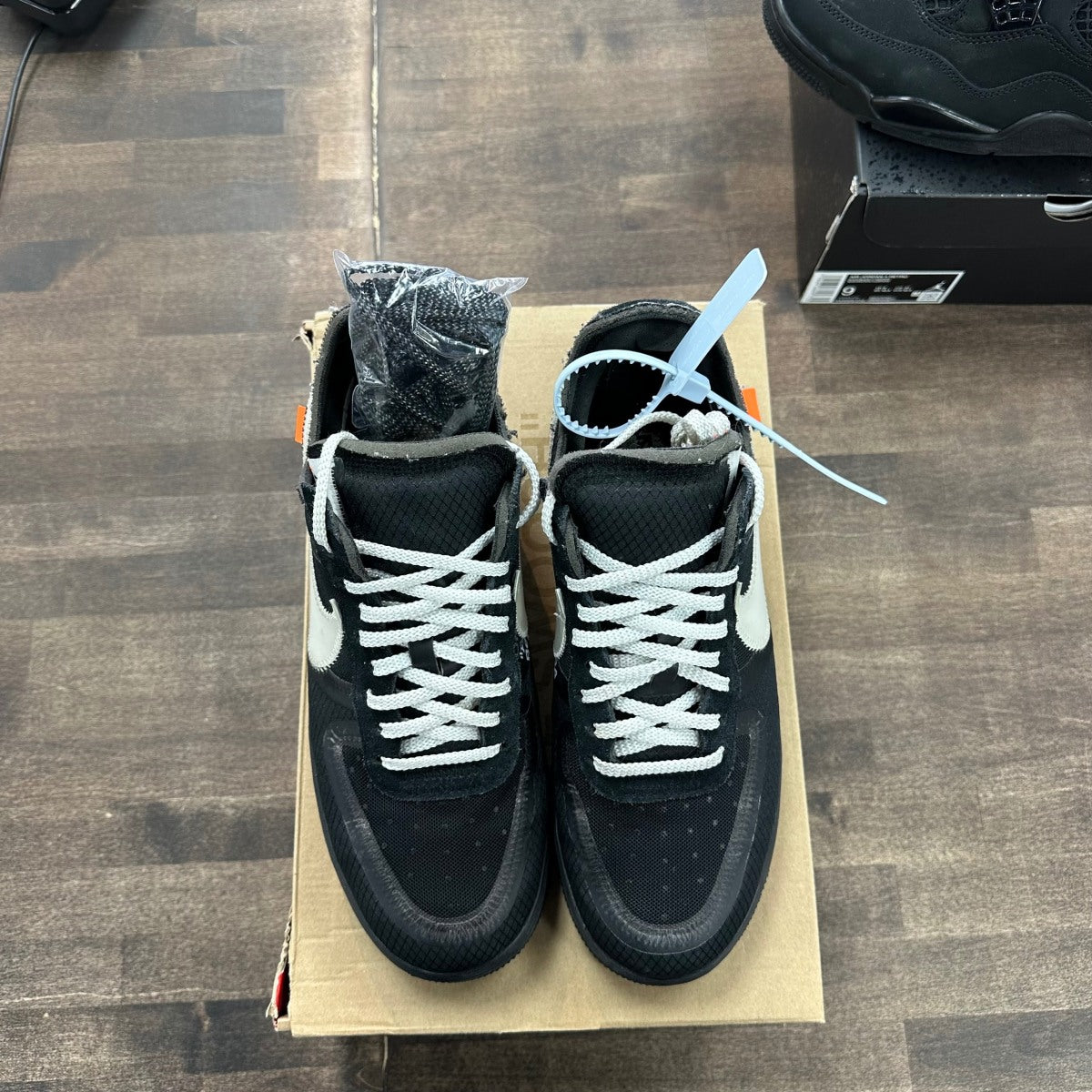 Nike Air Force 1 Low Off-White Black White - Image 2