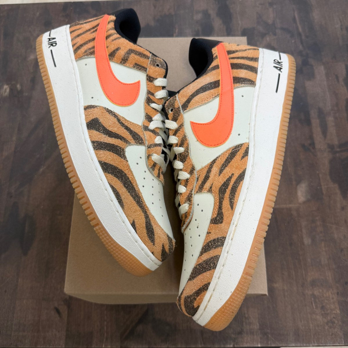 Nike Air Force 1 Low Daktari Size 13 (Pre-Owned) - Image 1