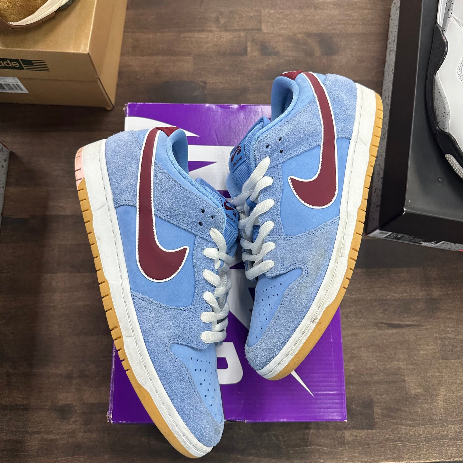 Philadelphia Phillies Nike SB Dunk Low (USED)