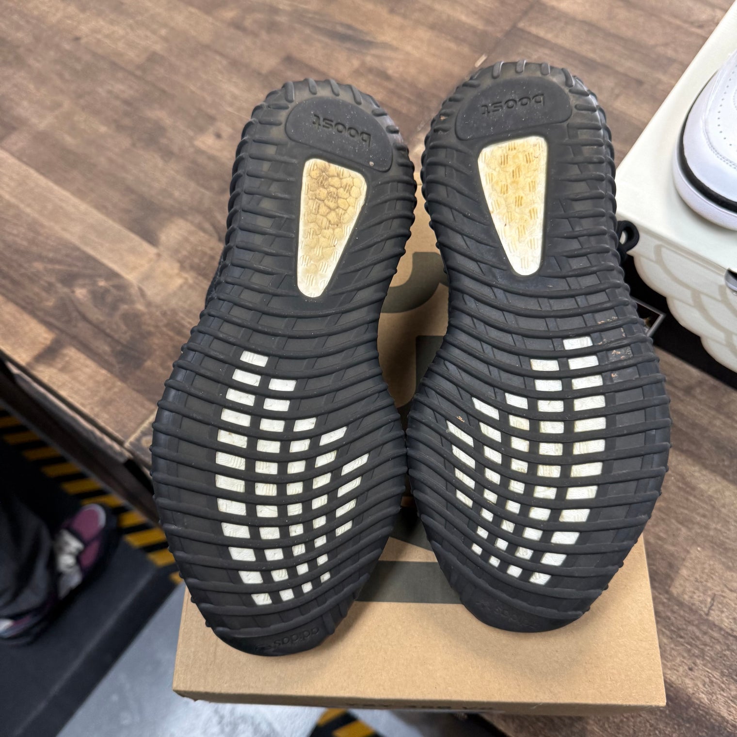 Onyx Yeezy 350 (USED)