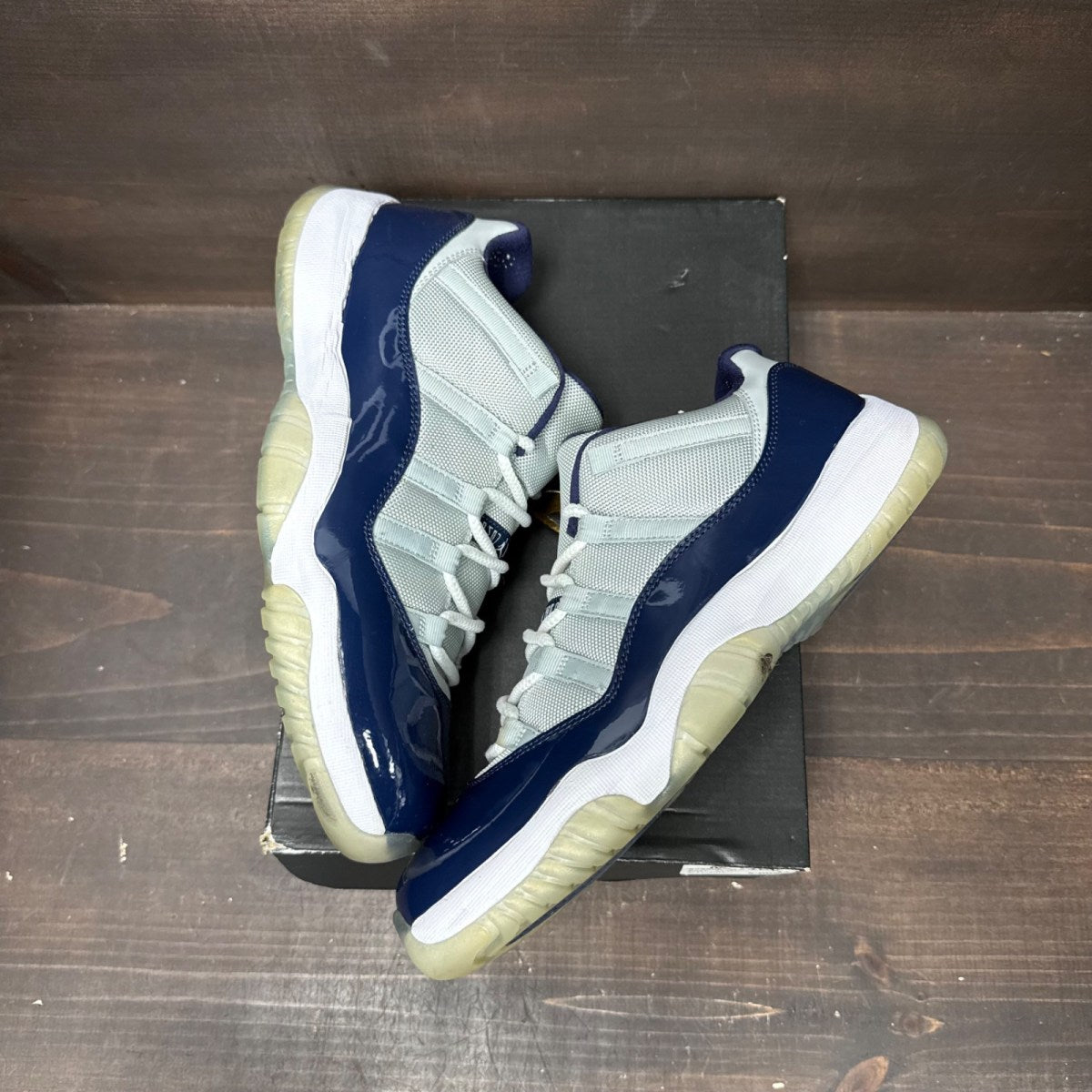 Jordan 11 Retro Low Georgetown - Image 4
