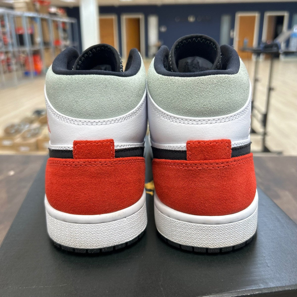 Jordan 1 Mid SE Red Black Toe - Image 4