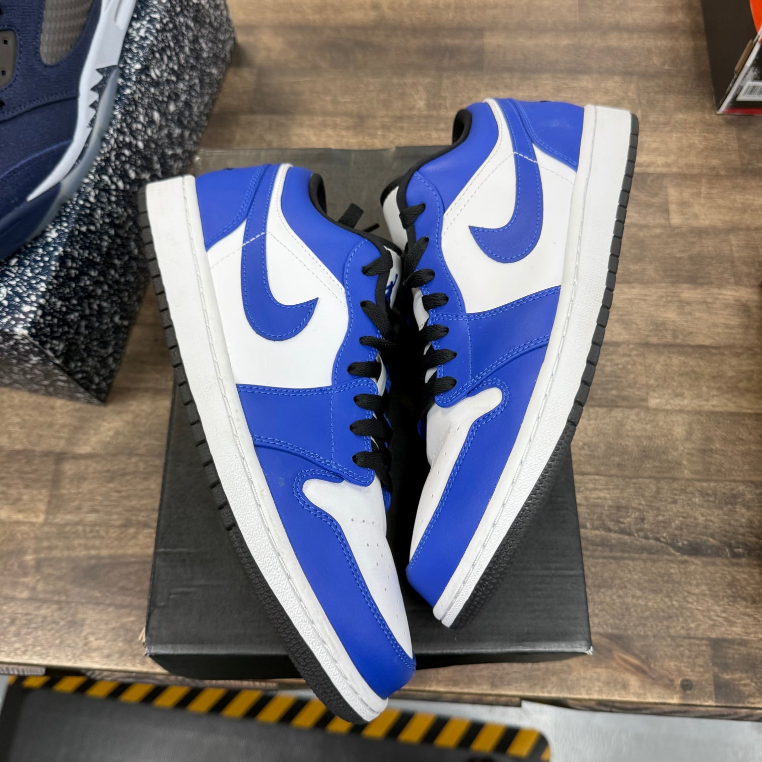 Game Royal Jordan 1 Low (USED)