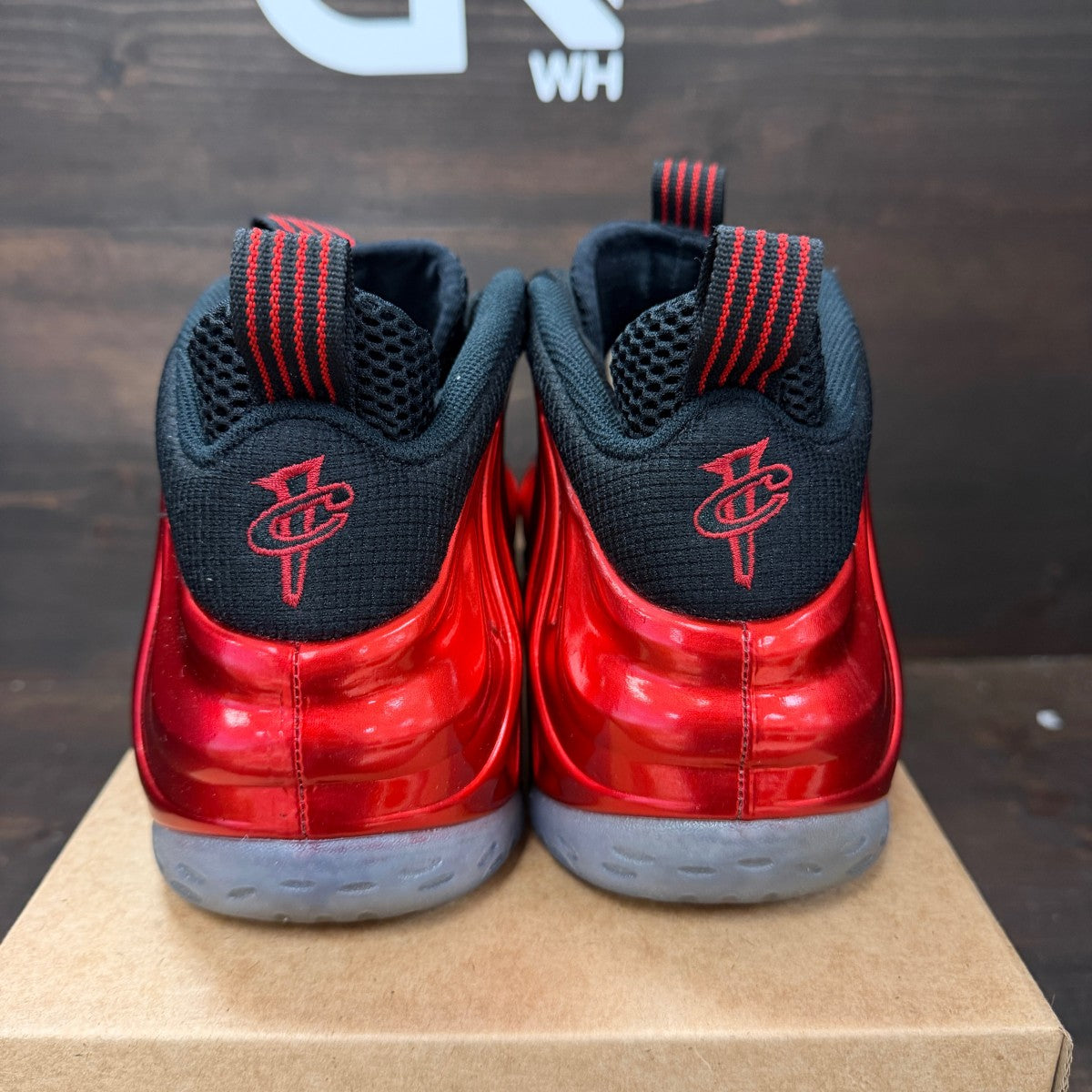 Nike Air Foamposite One Metallic Red (2023) Size 11 (Pre-Owned) - Image 4