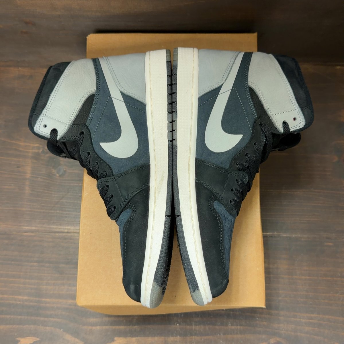 Jordan 1 Retro High Element Gore-Tex Black Particle Grey Size 10 (Pre-Owned) - aux