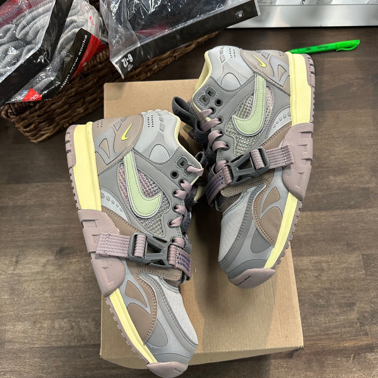 Light Smoke Grey Honeydew Particle Grey Air Trainer Utility SP (USED, No Box)