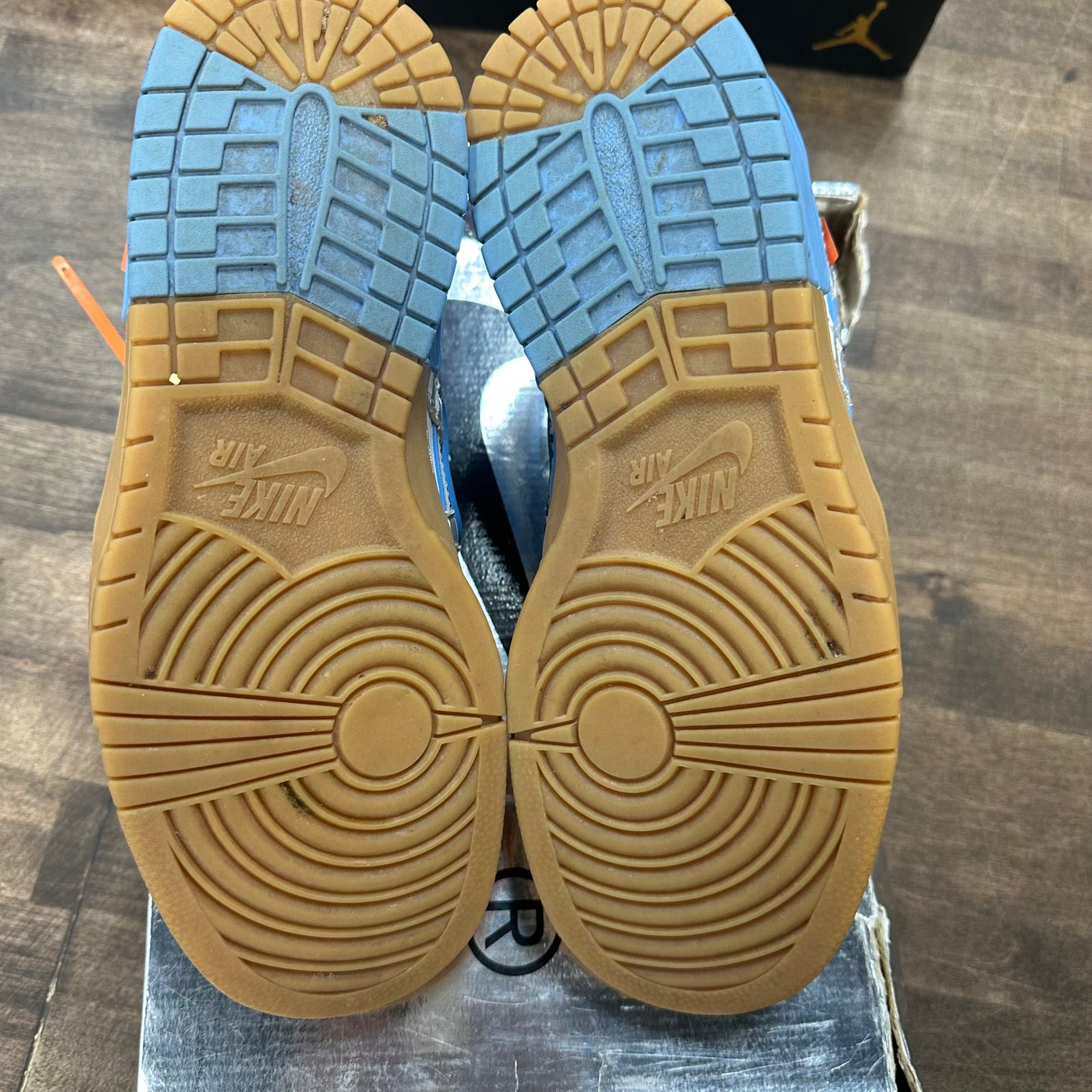 Off-White UNC Air Rubber Dunk Low (Used)