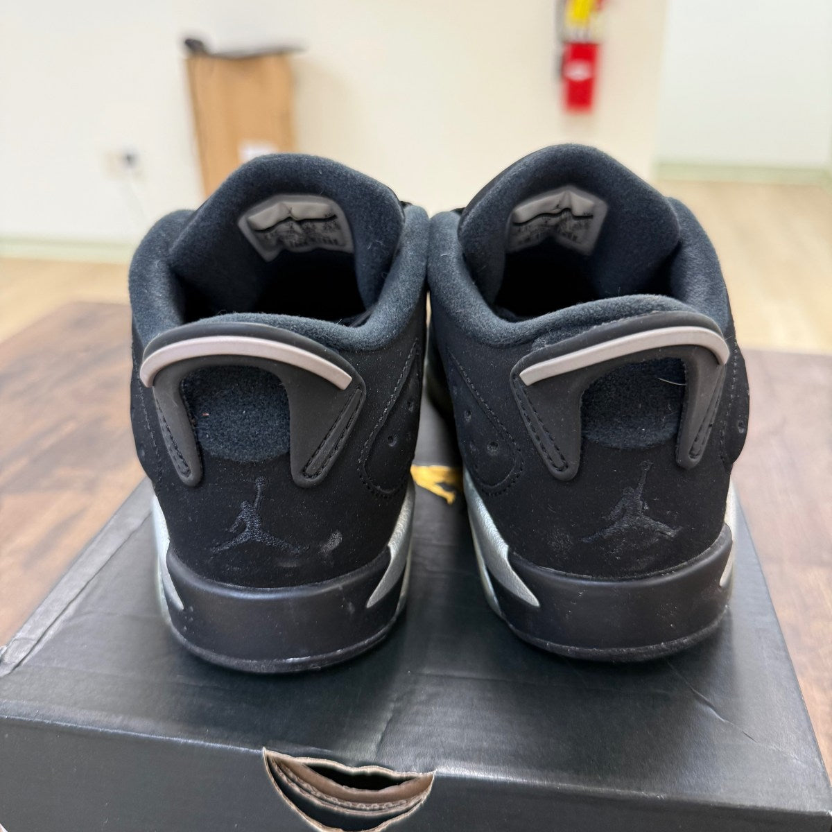 Jordan 6 Retro Chrome (2015) (GS) - Image 3