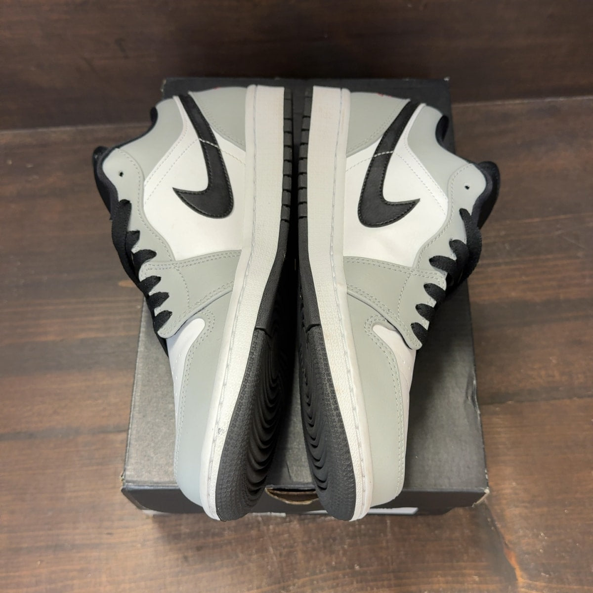 Jordan 1 Low Light Smoke Grey - Image 4