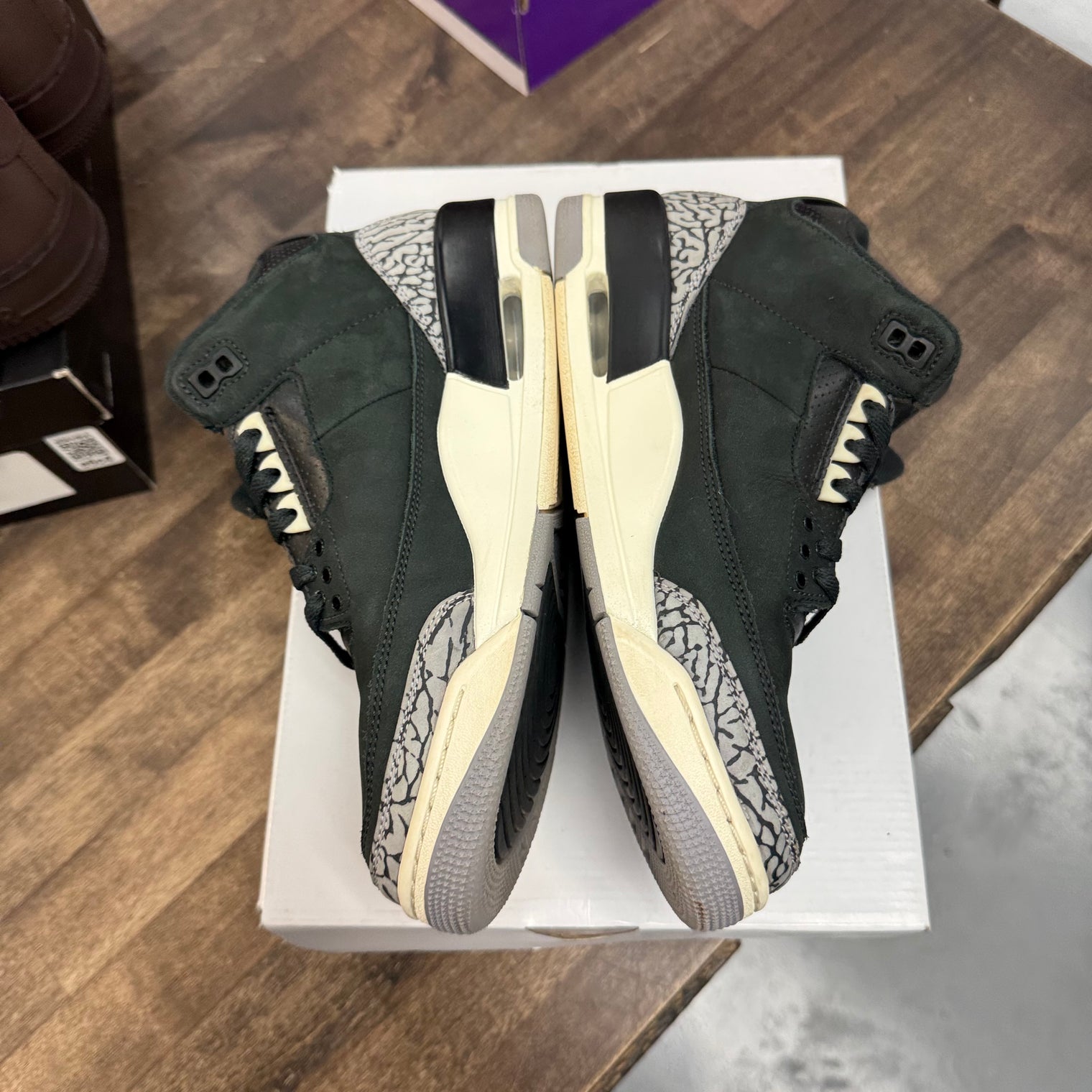 Off Noir Jordan 3 Retro (Women's) (USED)