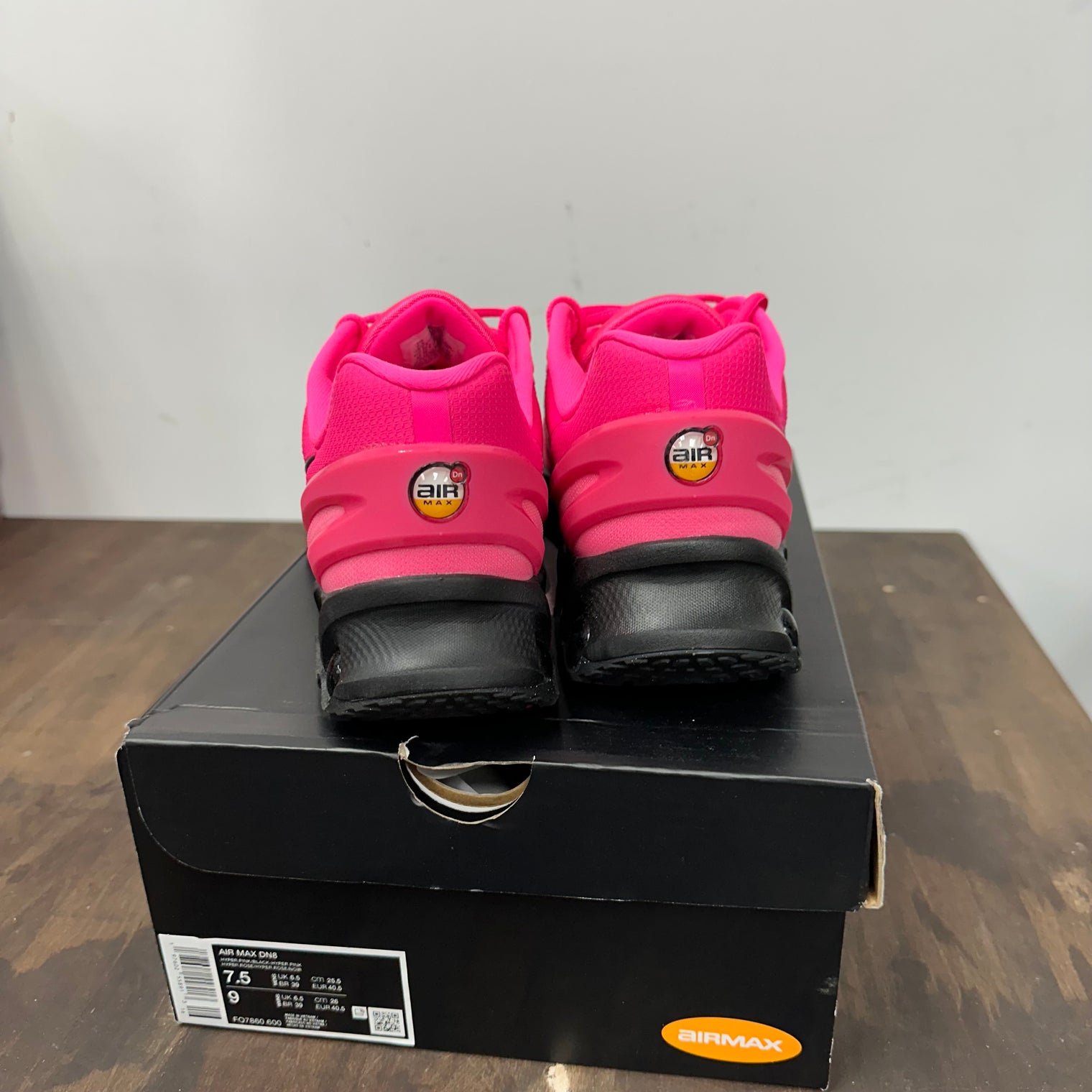Nike Air Max DN8 Hyper Pink (USED)