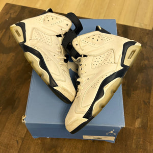 Jordan 6 Retro Midnight Navy Size 11 (Pre-Owned) - Image 1