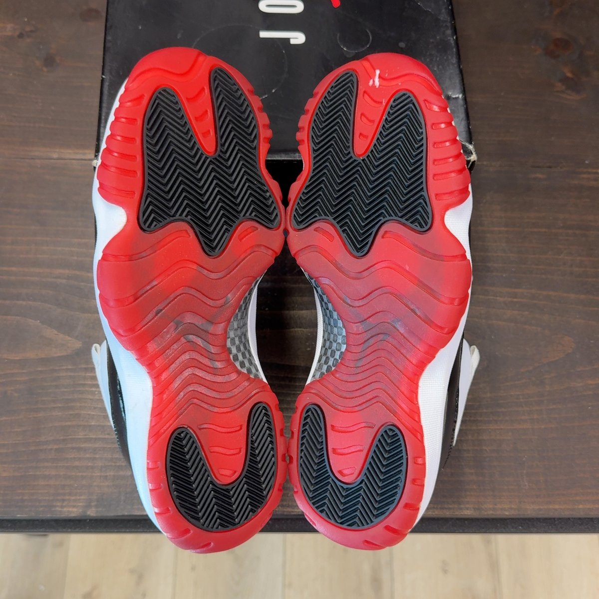 Jordan 11 Retro Low Concord Bred Size 9 (Pre-Owned) - aux