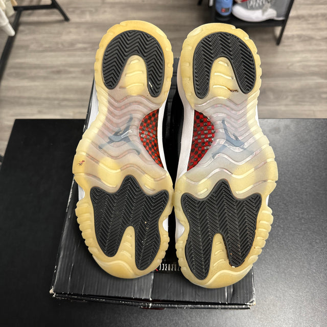 72-10 Jordan 11 (USED)