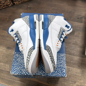 Jordan 3 Retro Wizards Size 7.5 (Pre-Owned) - Image 3