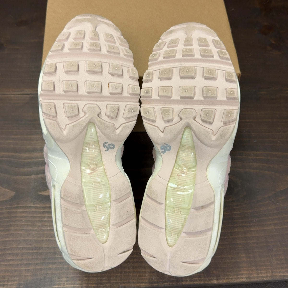 Nike Air Max 95 Plum Chalk (Women's) Size 6.5W (Pre-Owned) - Image 8