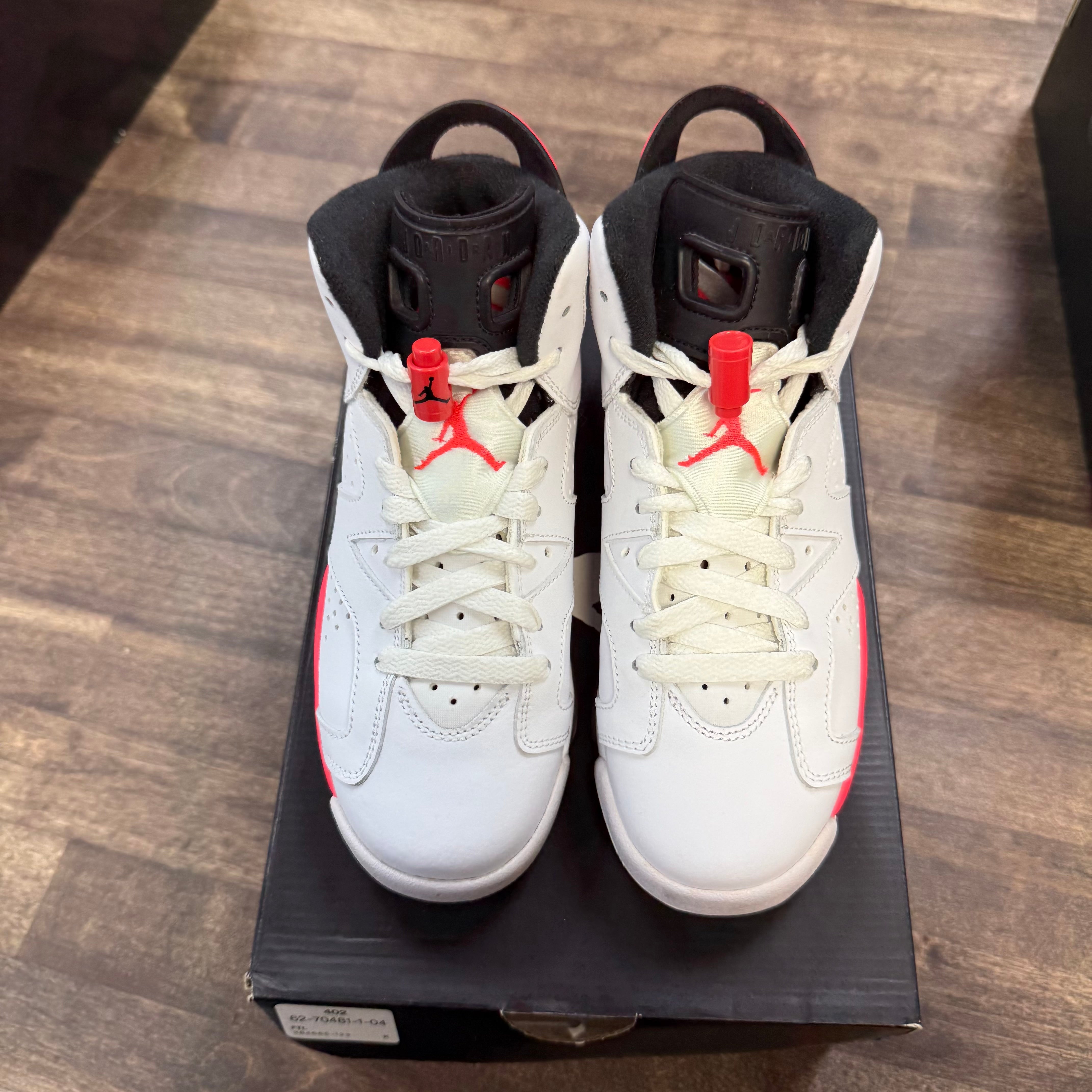 Jordan White Infrared Jordan 6 Retro (GS) (2014) (USED) Size 4.5Y (Pre-Owned) - Image 2