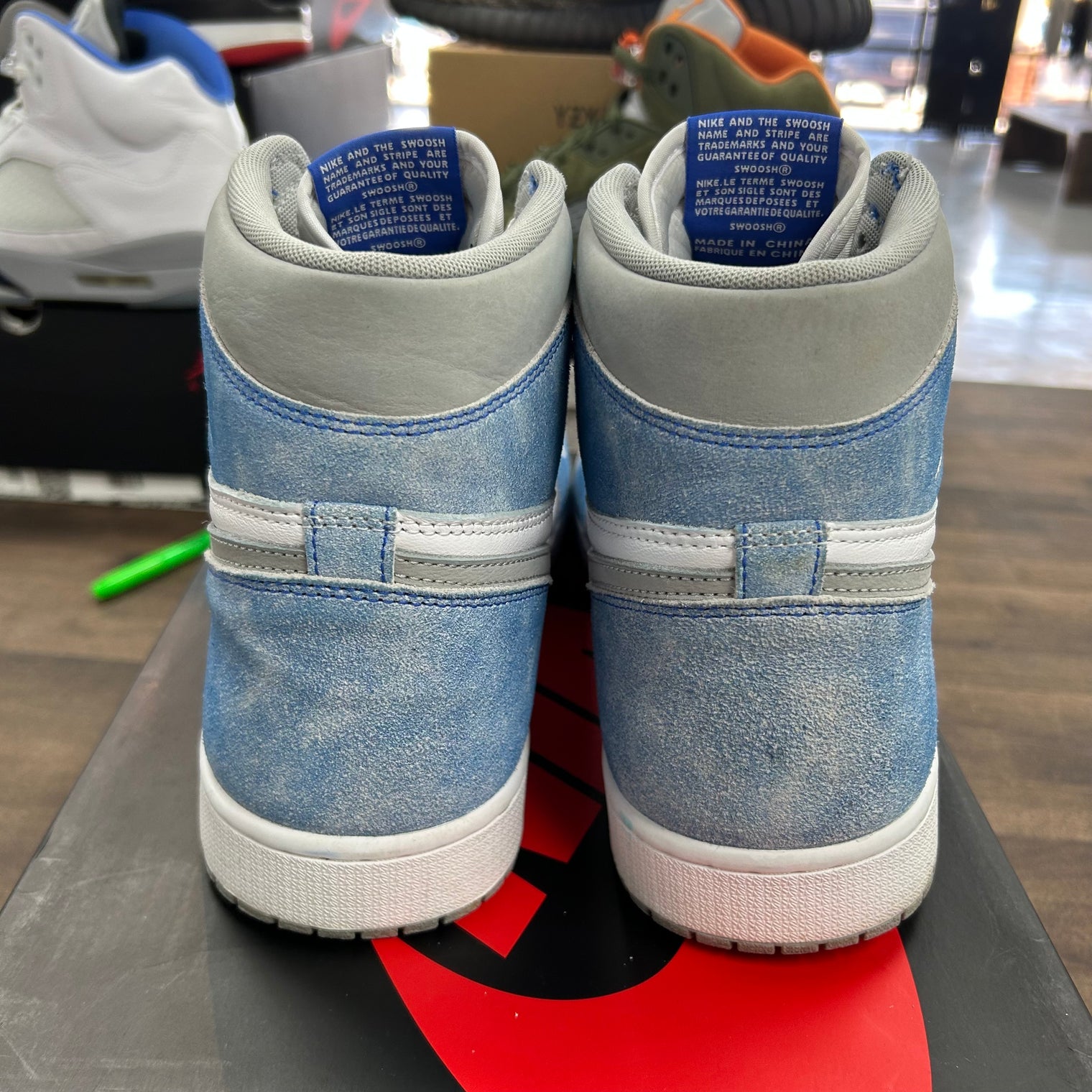 Hyper Royal Smoke Grey Jordan 1 High (USED)