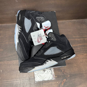 Jordan 5 Retro OG Black Metallic Reimagined Size 8.5 (Pre-Owned) - tag