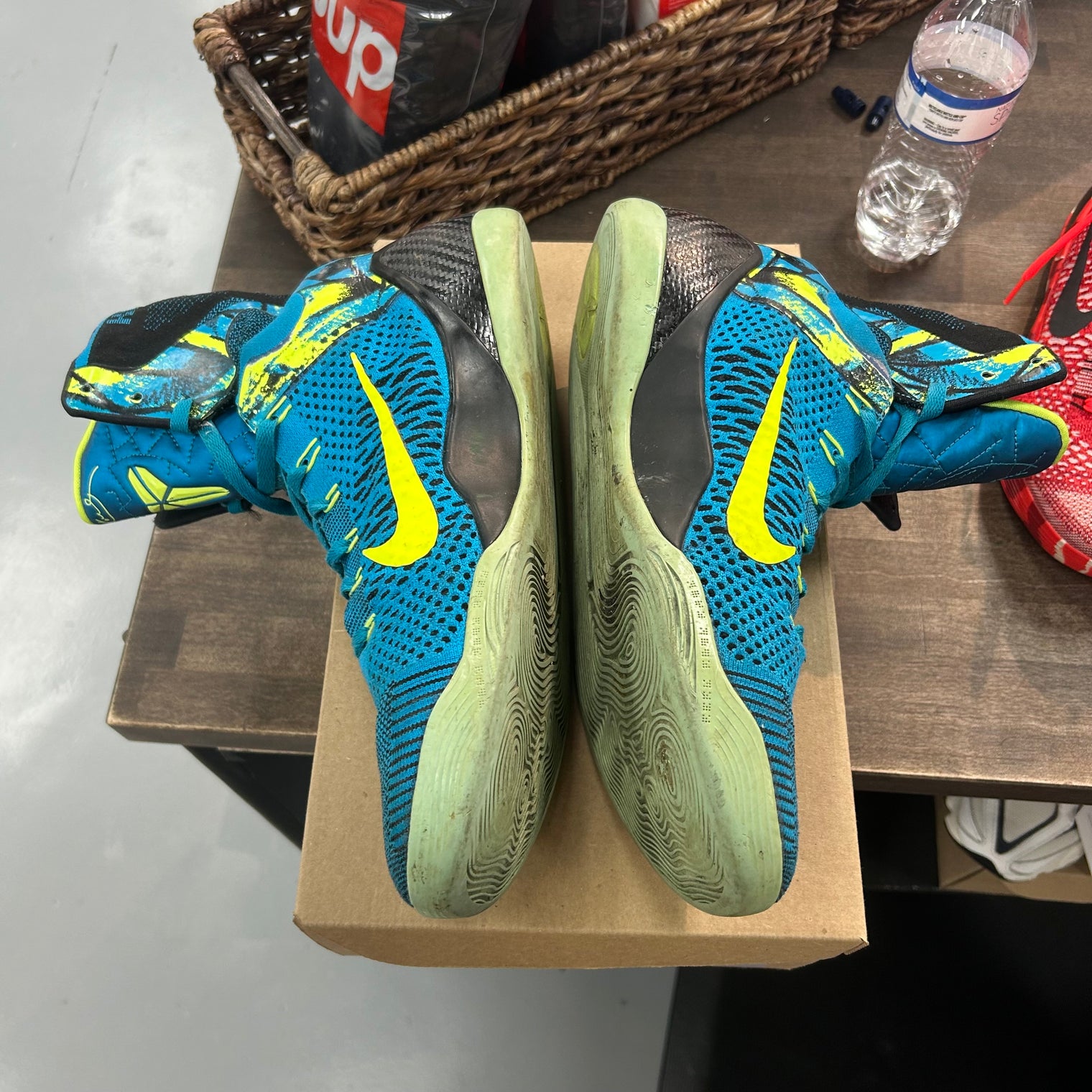 Perspective Nike Kobe 9 Elite (2014) (S 11.5) (USED,No Box)