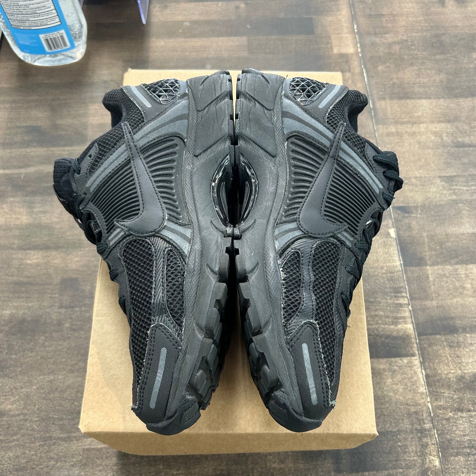 Triple Black Vomero 5 (Used, No Box)