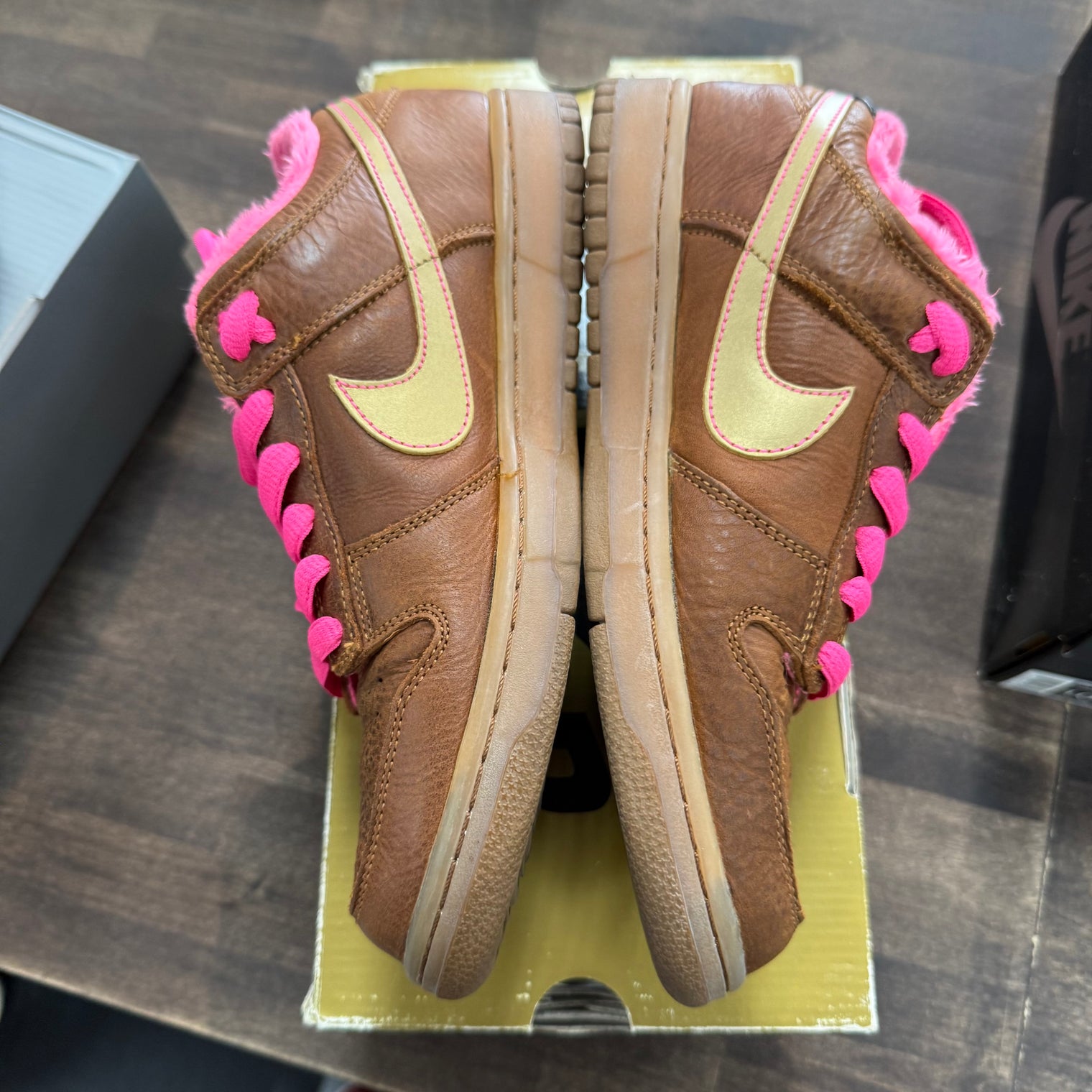 Gibson Guitar Case SB Dunk Low (USED)