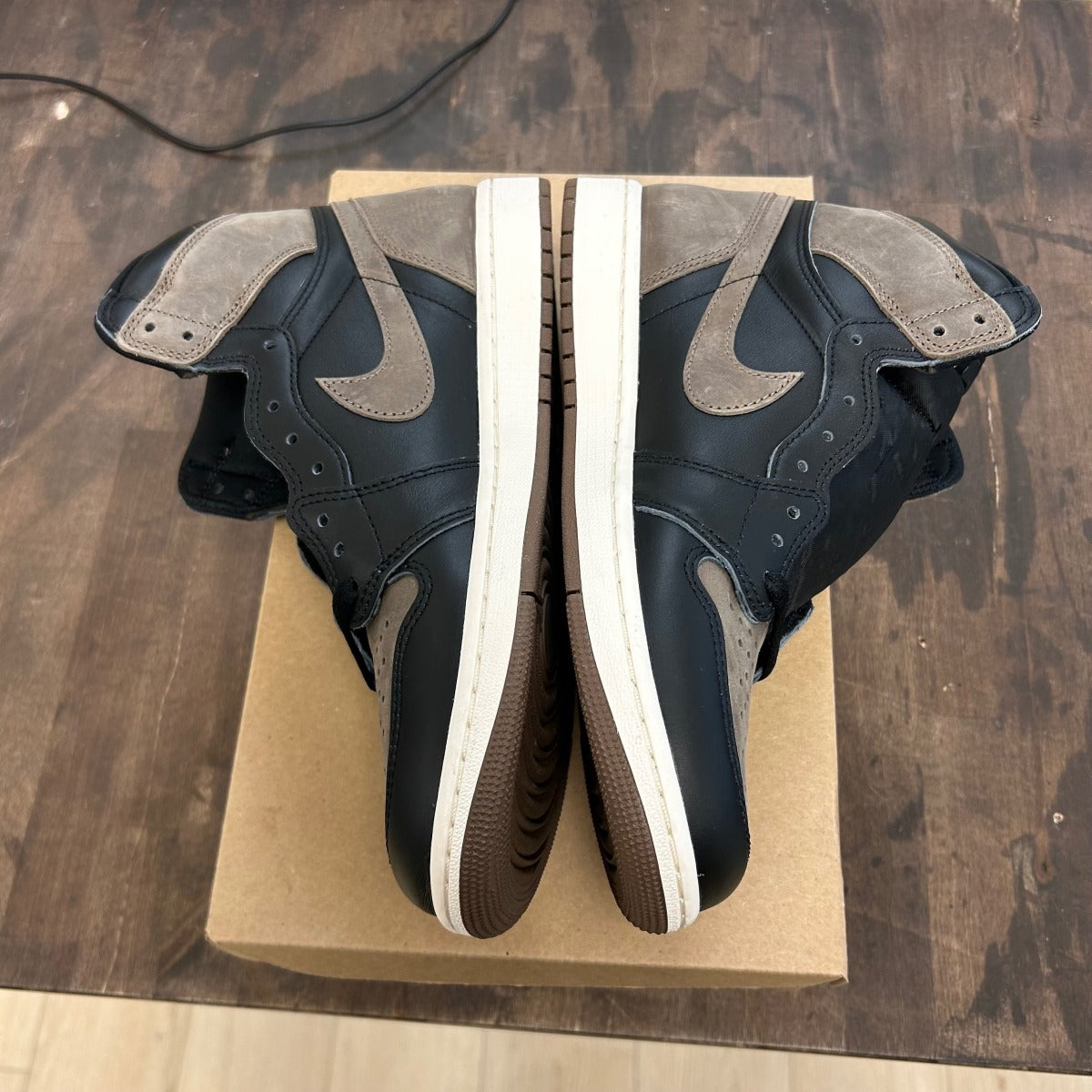 Jordan 1 Retro High OG Palomino Size 10 (Pre-Owned) - Image 3