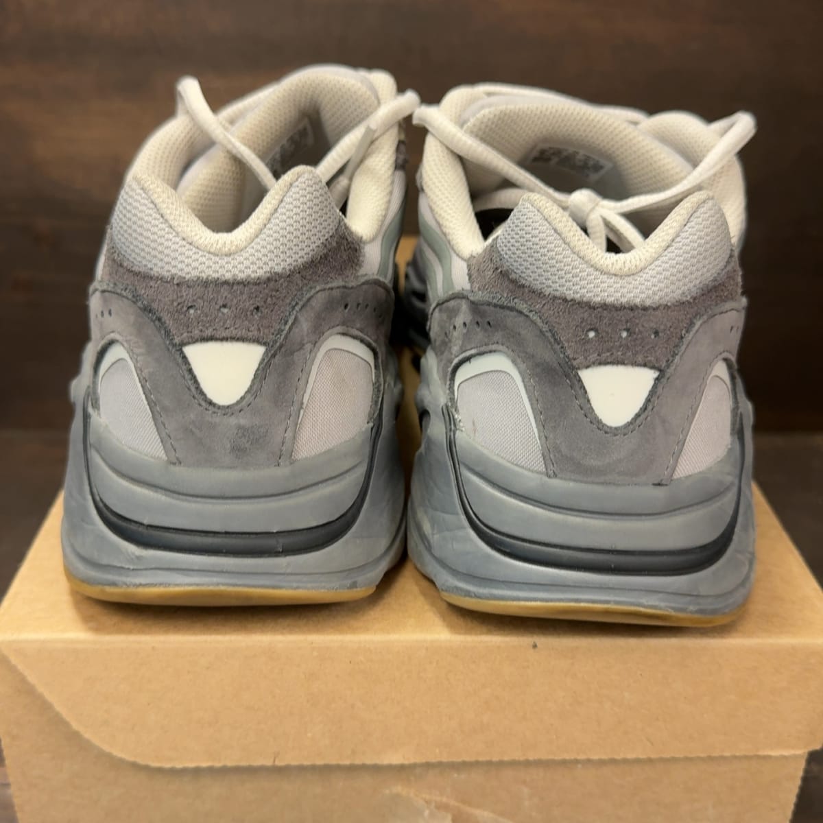 adidas Yeezy Boost 700 V2 Tephra Size 9 (Pre-Owned) - aux