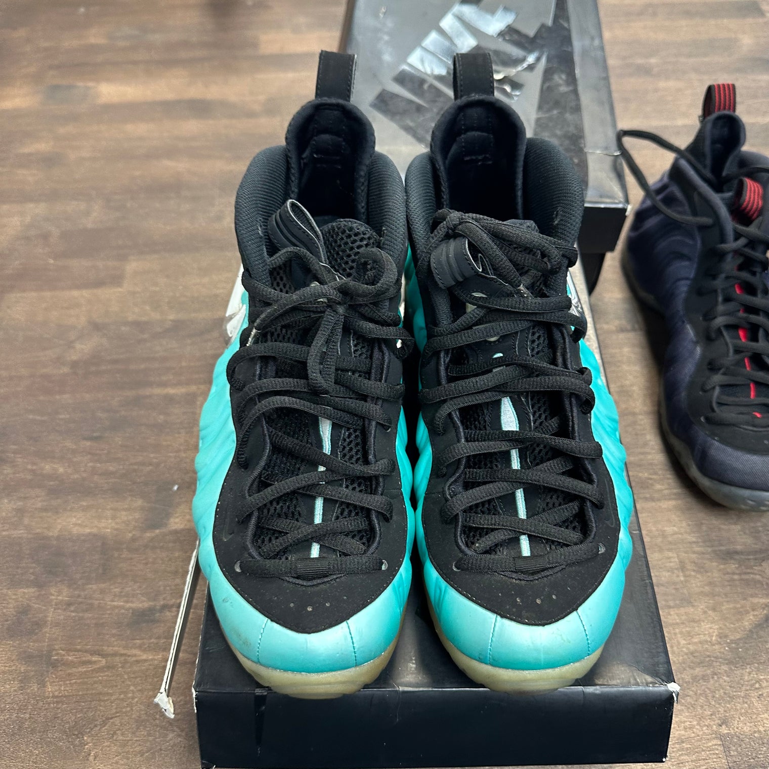 Island Green Nike Foamposite (USED)