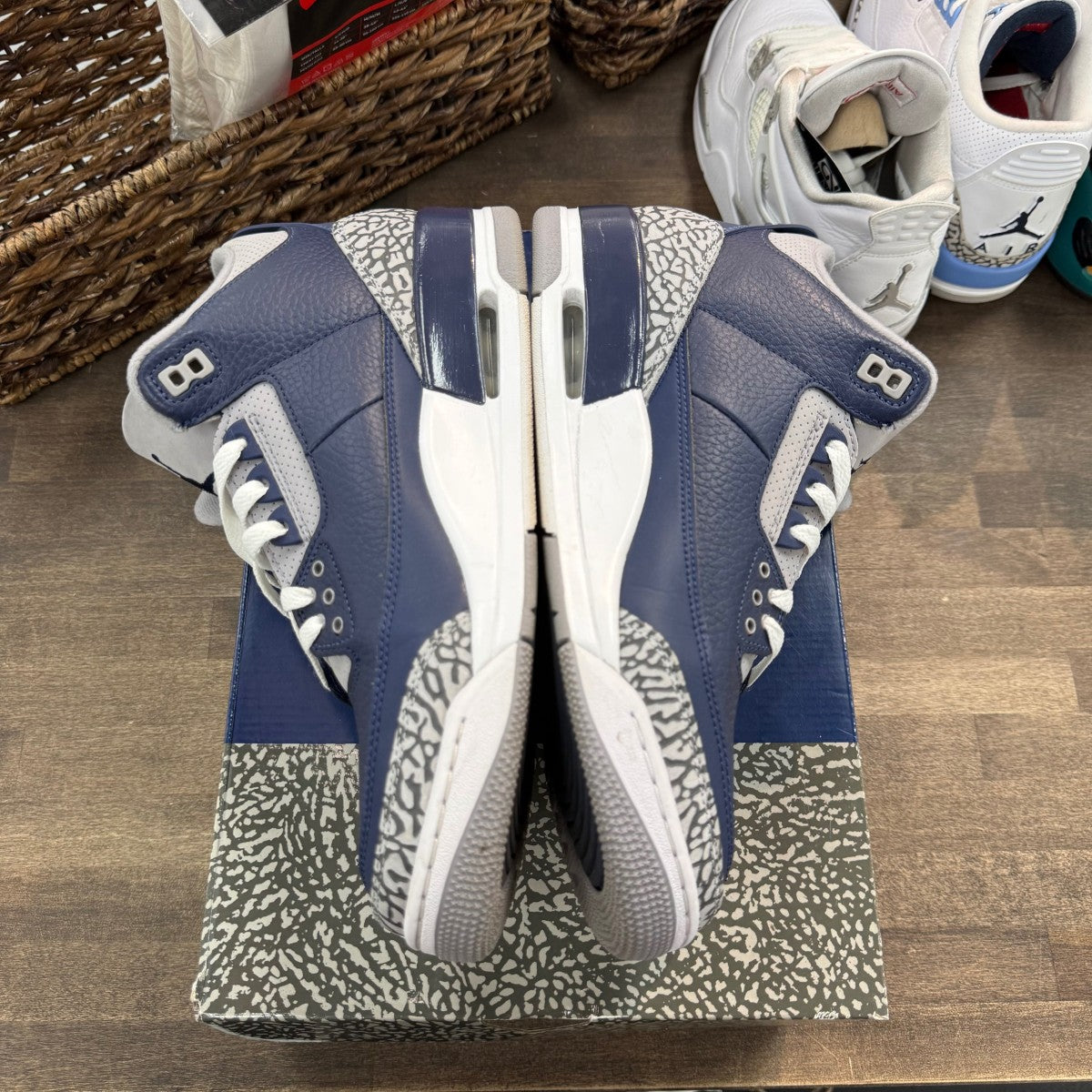 Jordan 3 Retro Georgetown (2021) - Image 2