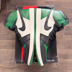 Jordan 1 Retro High Pine Green Size 11 (Pre-Owned) - Image 3