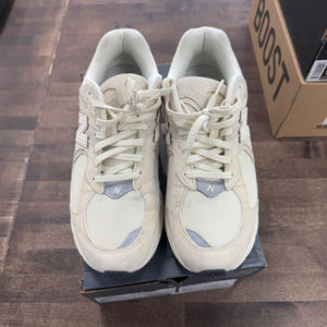 New Balance 2002R Off White - Image 2