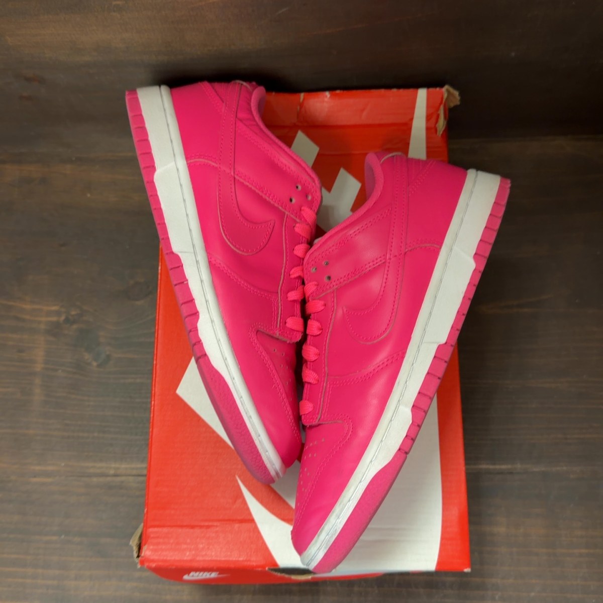 Nike Dunk Low Hyper Pink (Women's) Size 8W (Pre-Owned) - back