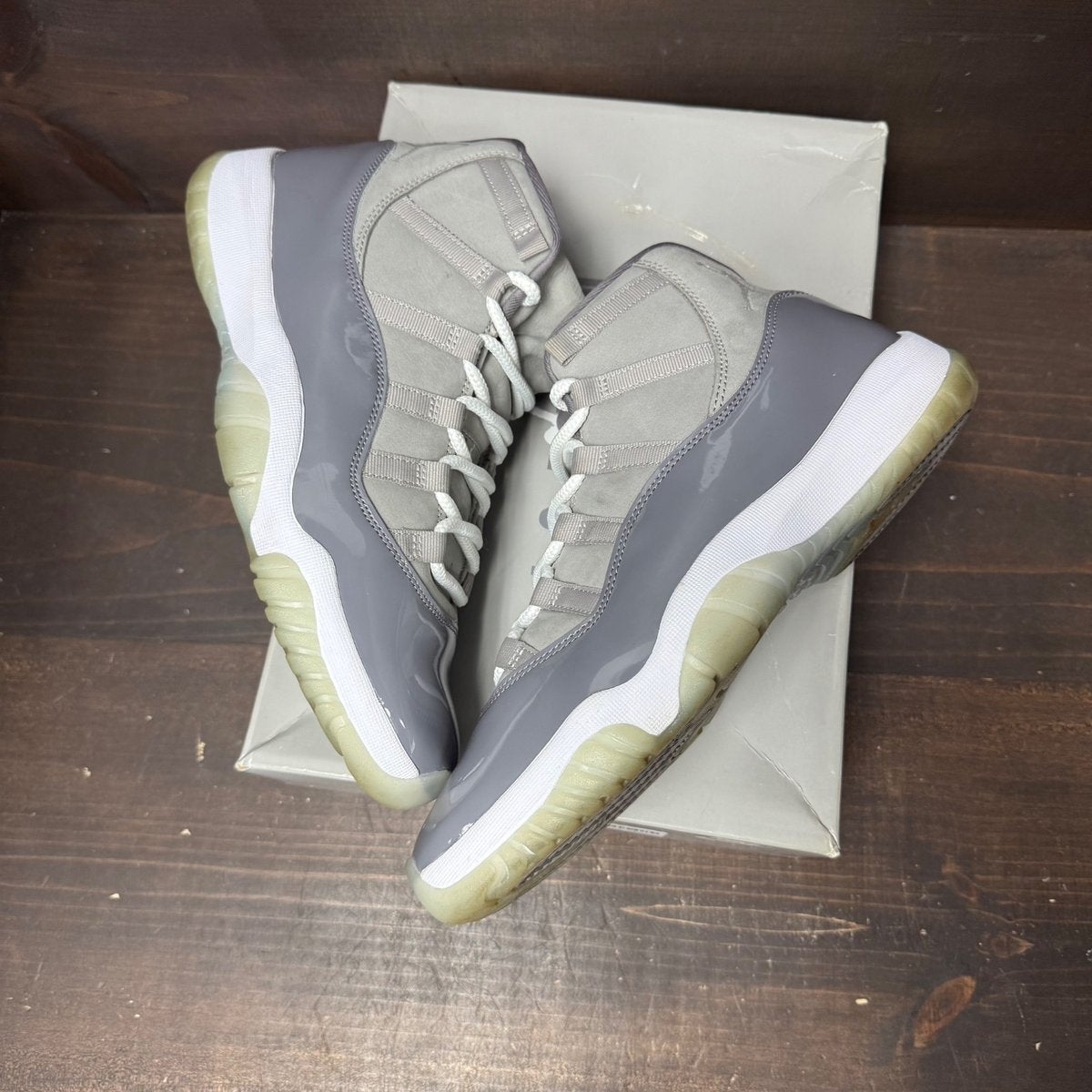 Jordan 11 Retro Cool Grey (2021) Size 10.5 (Pre-Owned) - tag