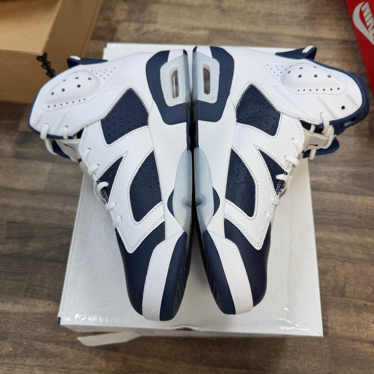 Jordan 6 Retro Olympic (2024) - Image 5