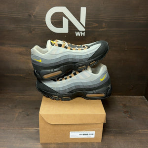 Nike Air Max 95 Icons Yellow Strike Size 11 (Pre-Owned) - Image 1
