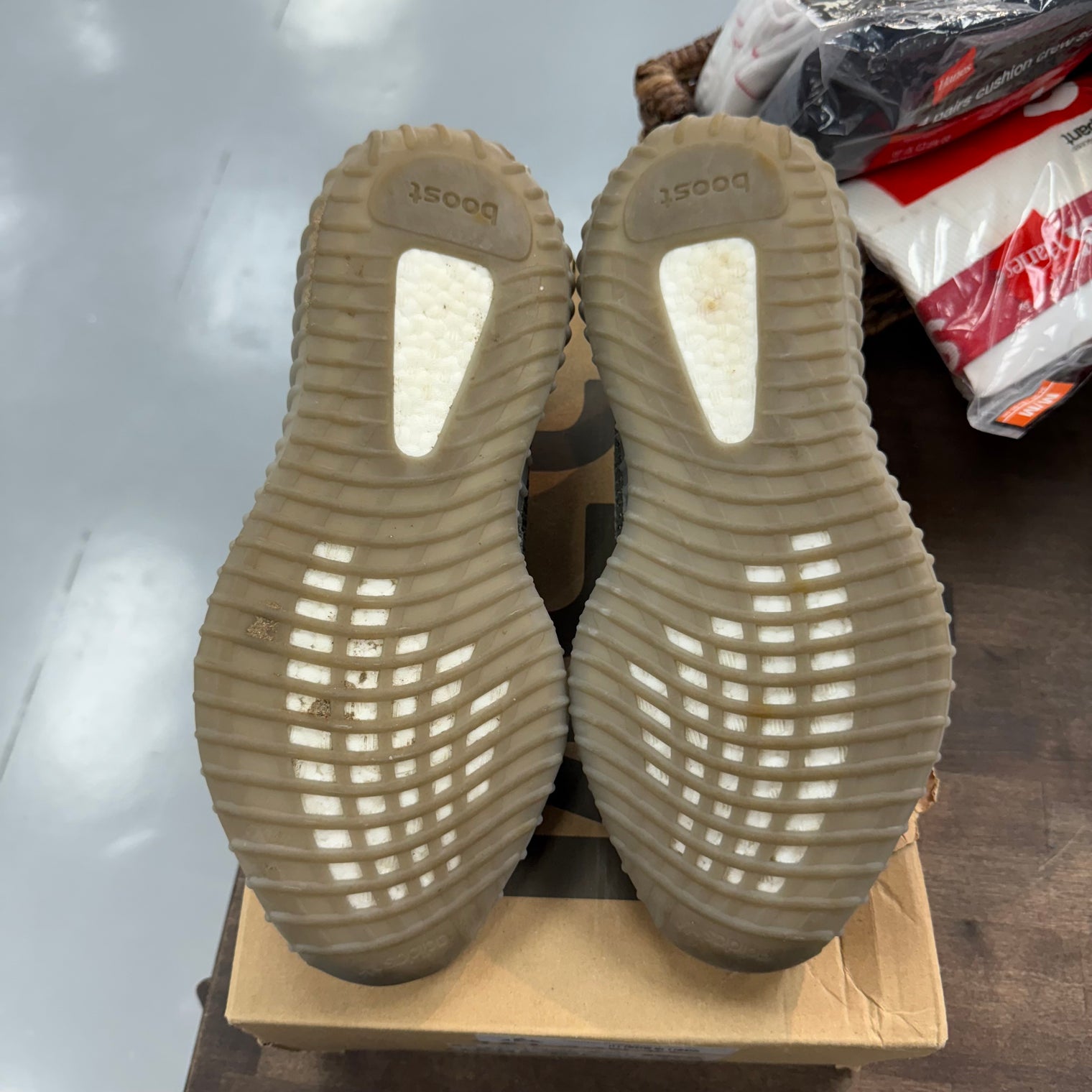 Beluga Reflective Yeezy 350 (USED, Replacement Box)