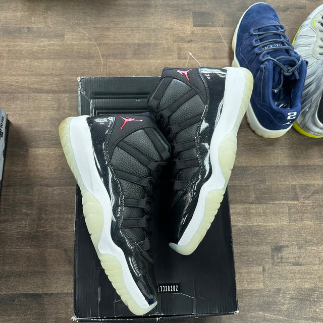 Jordan 11 Retro 72-10 - Image 1