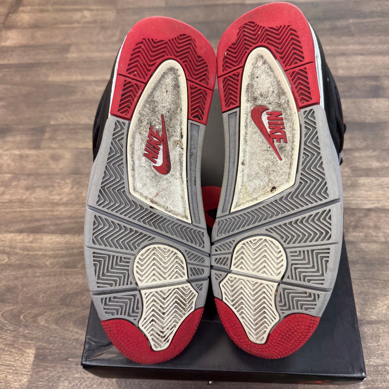 Air Jordan 4 Bred 2019 (USED)