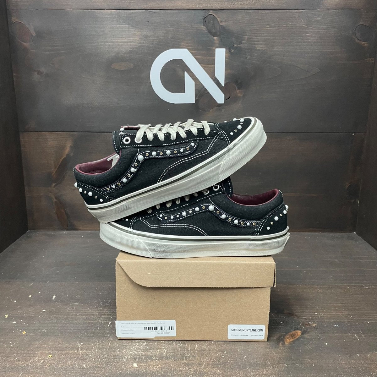 Vans OTW Old Skool 36 Pearlized Pack Black Size 9.5 (Pre-Owned) - front