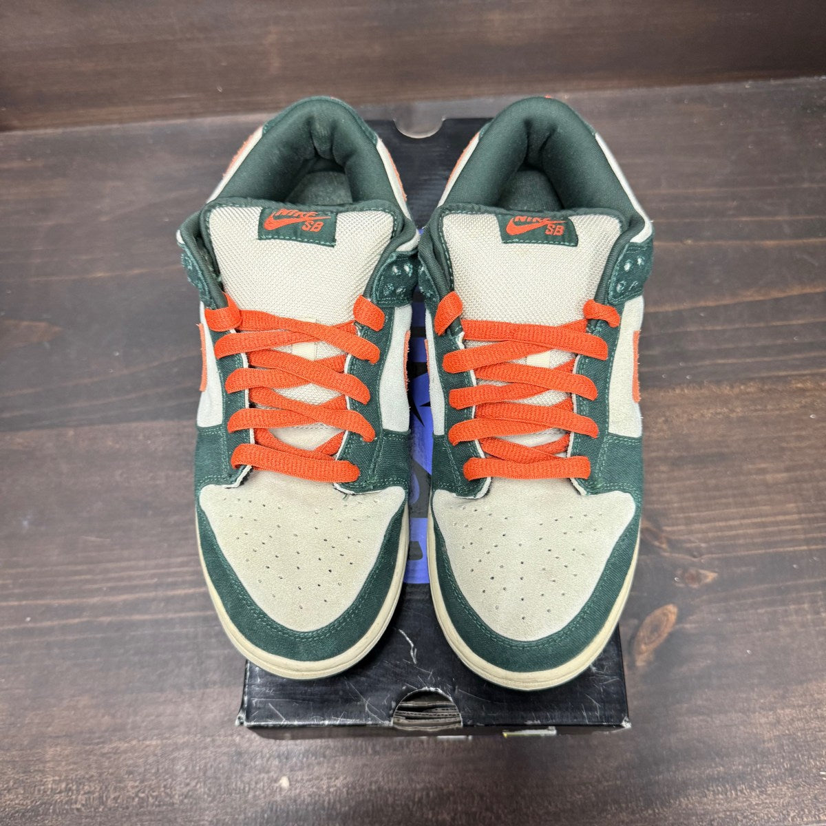 Nike SB Dunk Low Eire Size 9 (Pre-Owned)