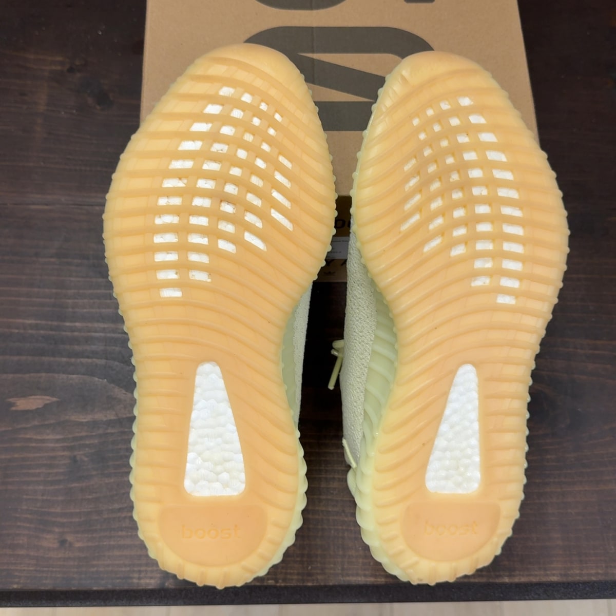 adidas Yeezy Boost 350 V2 Butter Size 9.5 (Pre-Owned) - Image 8
